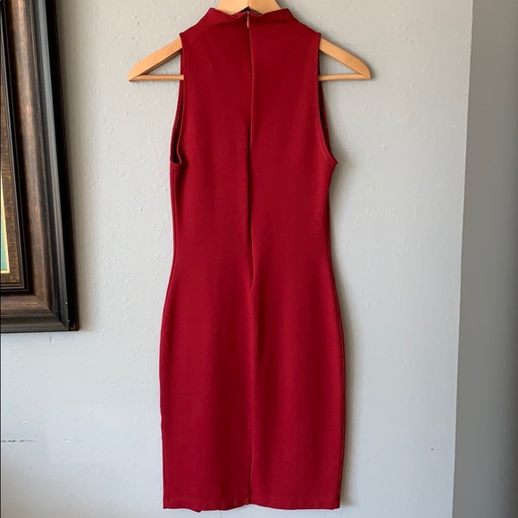 Burgundy body con dress - Picture 7 of 8